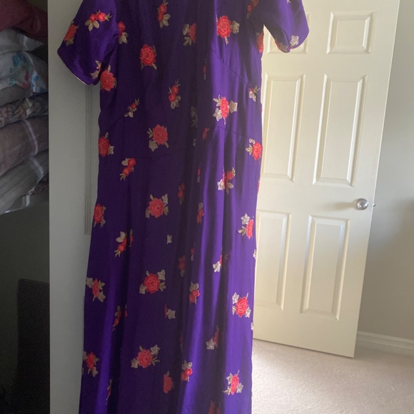 Selling summer dress - Picture 2 of 2